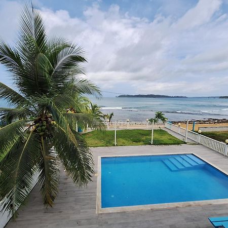 Paunch Beach Retreat Bocas Town Exterior photo