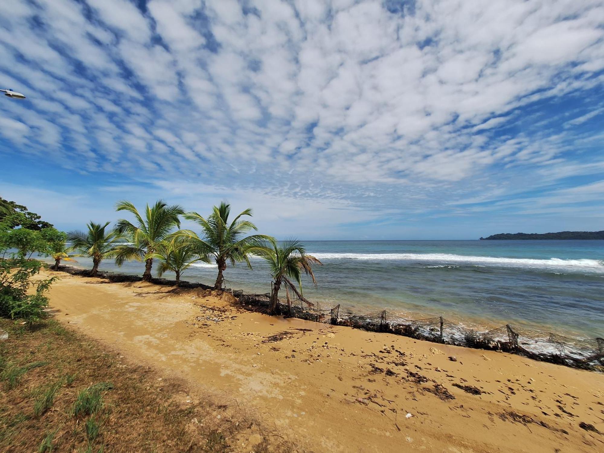Paunch Beach Retreat Bocas Town Exterior photo